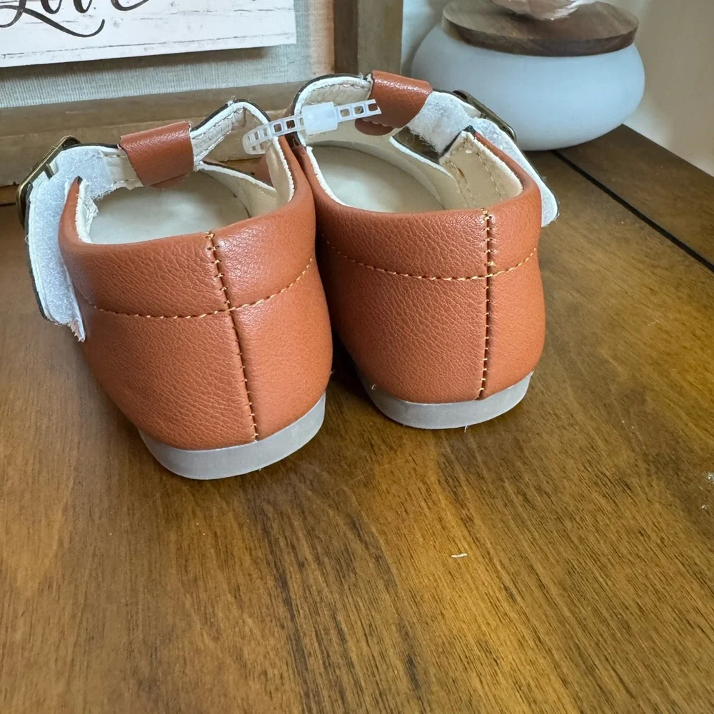 Brown Kids Shoes/Size 5
